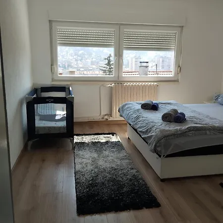 Apartament Sara *